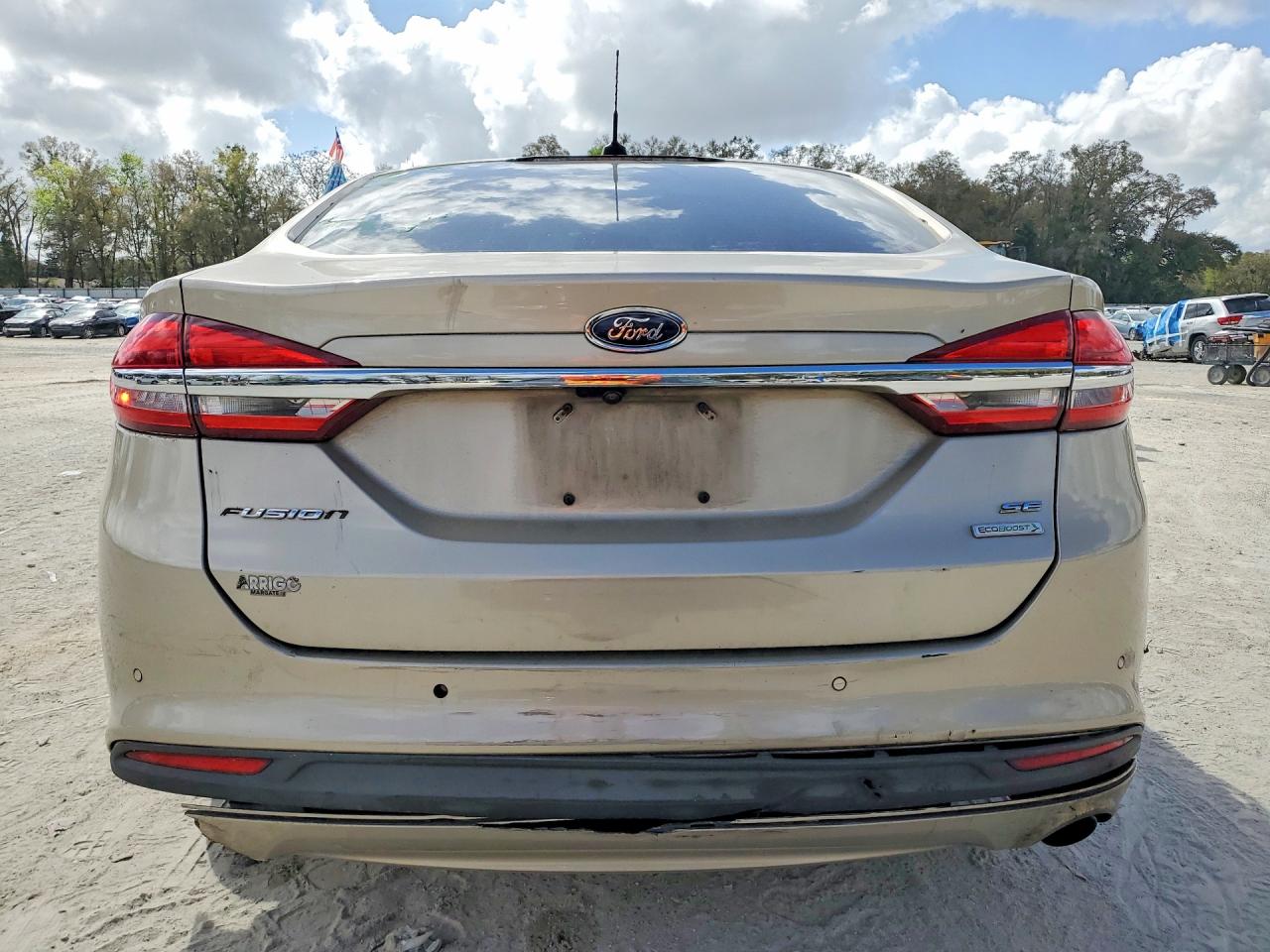 2017 FORD FUSION SE photo 11