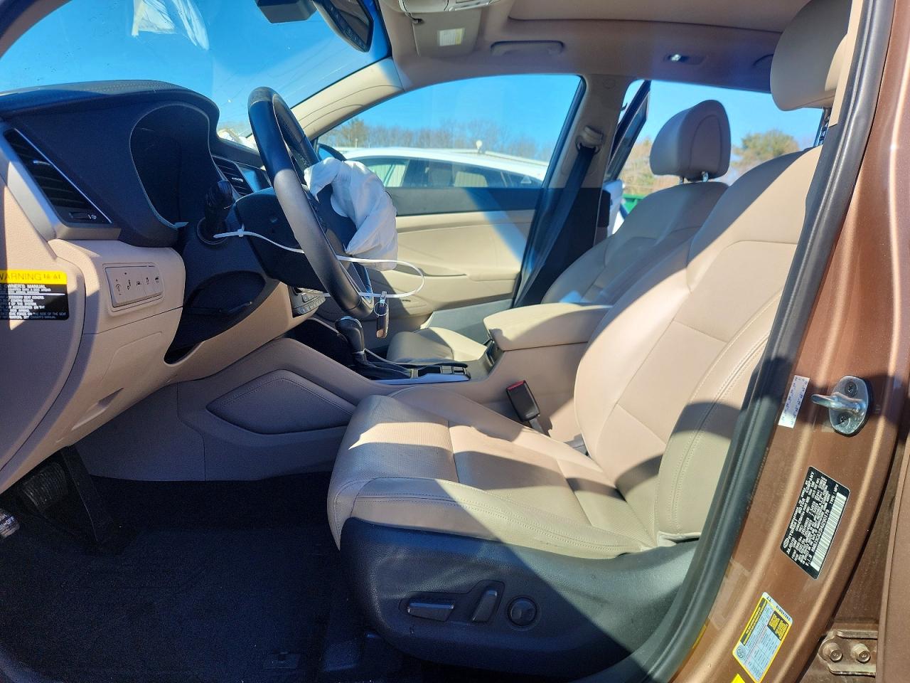 2017 HYUNDAI TUCSON LIMITED photo 13