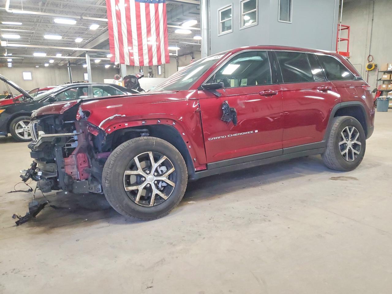 2024 JEEP GRAND CHEROKEE