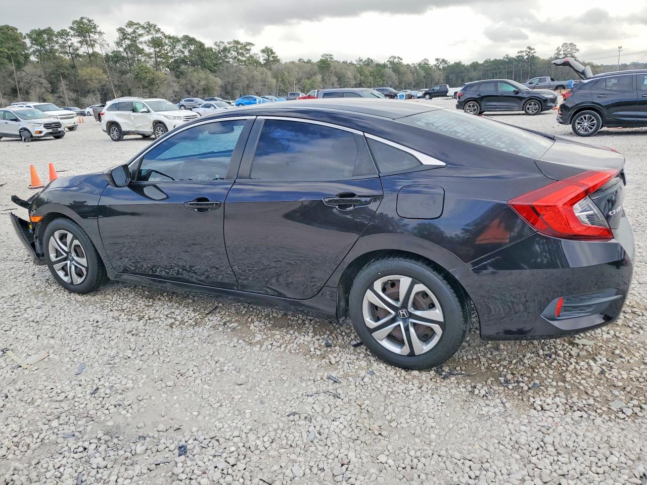 2016 HONDA CIVIC LX photo 2