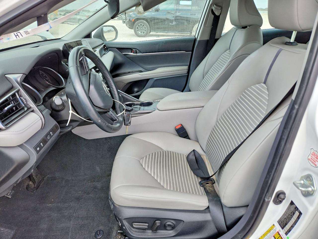 2023 TOYOTA CAMRY SE photo 13