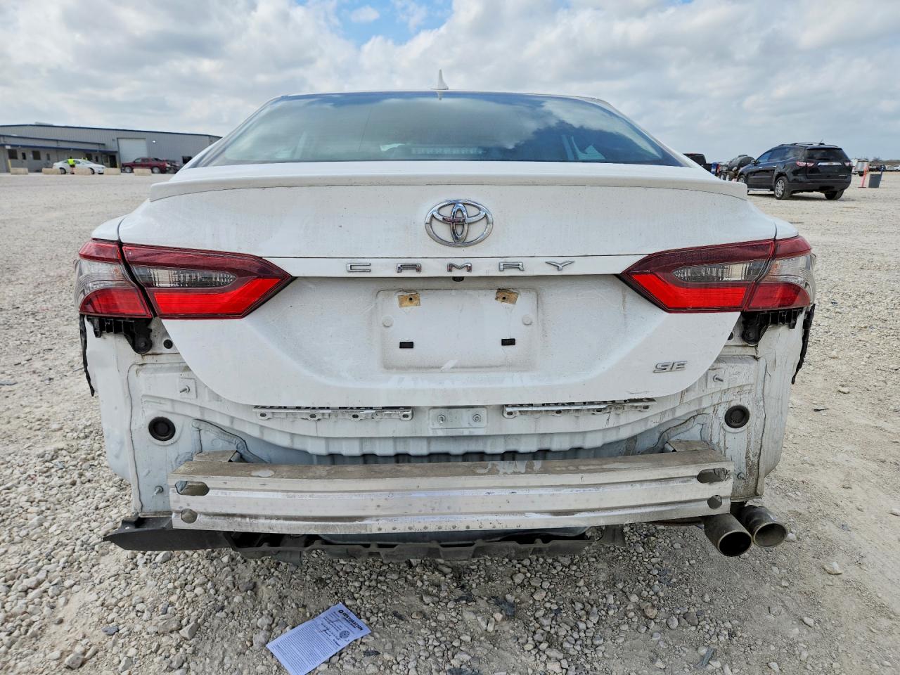 2023 TOYOTA CAMRY SE photo 11