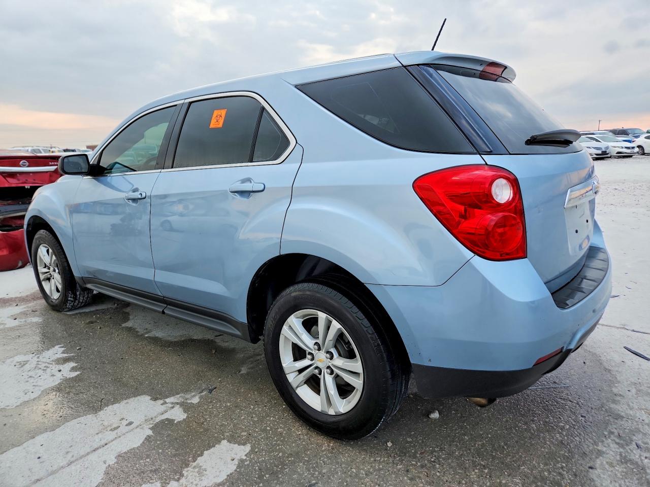 2015 CHEVROLET EQUINOX LS photo 3