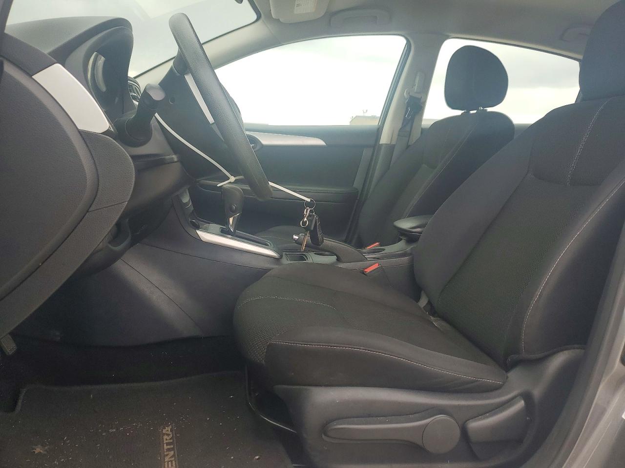 2016 NISSAN SENTRA S photo 7