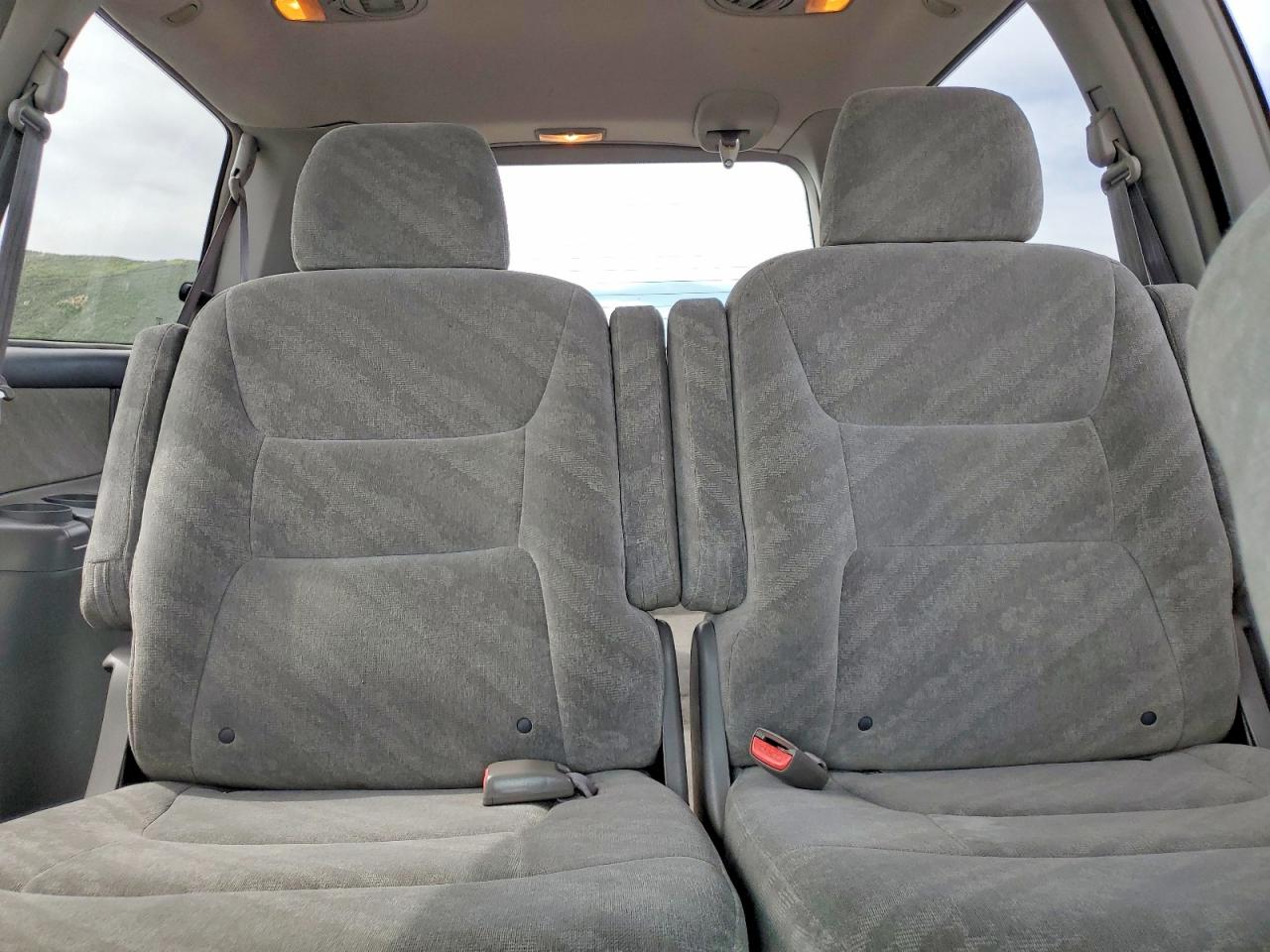2004 HONDA ODYSSEY EX photo 19