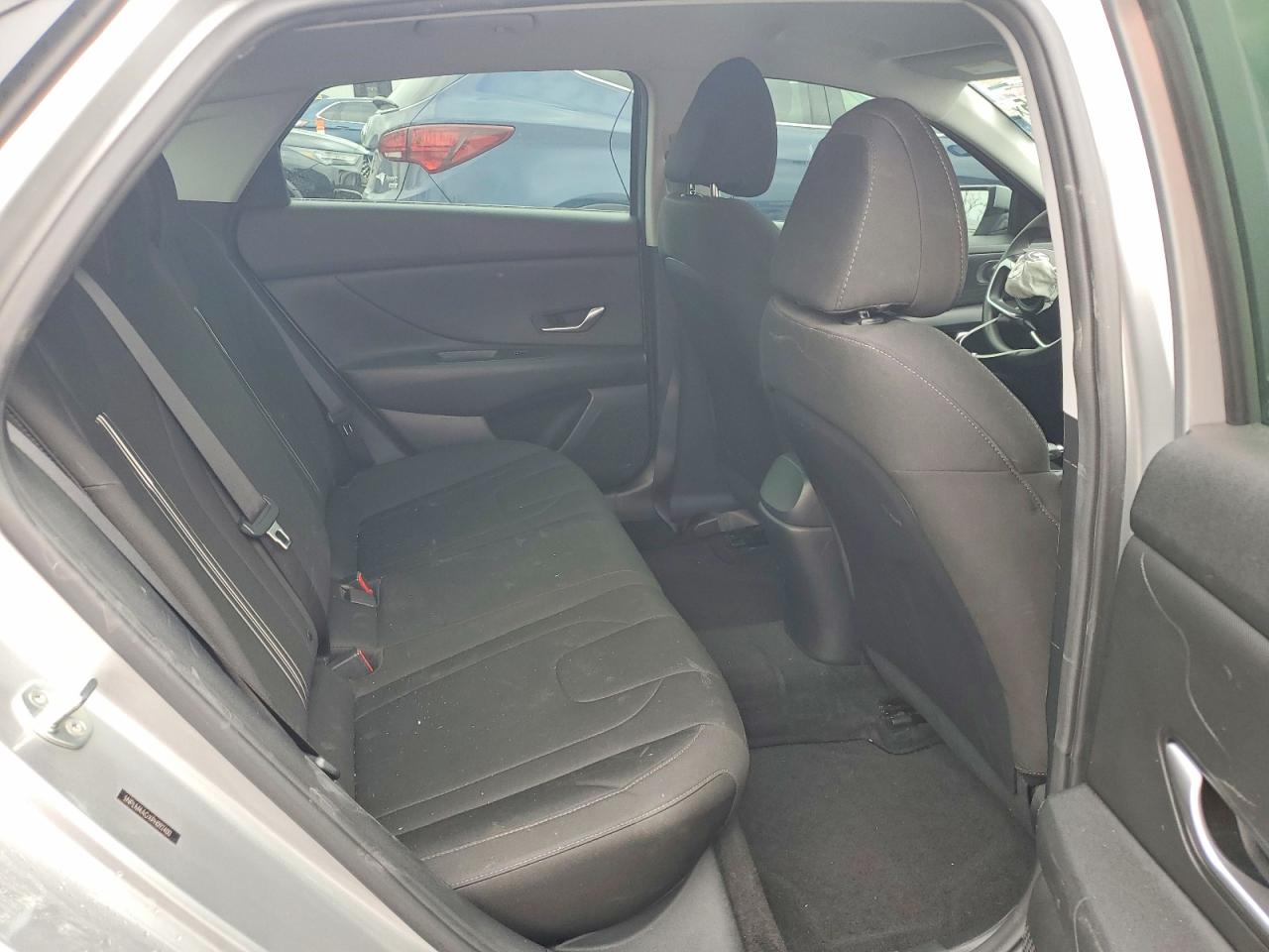 2023 HYUNDAI ELANTRA SEL photo 10