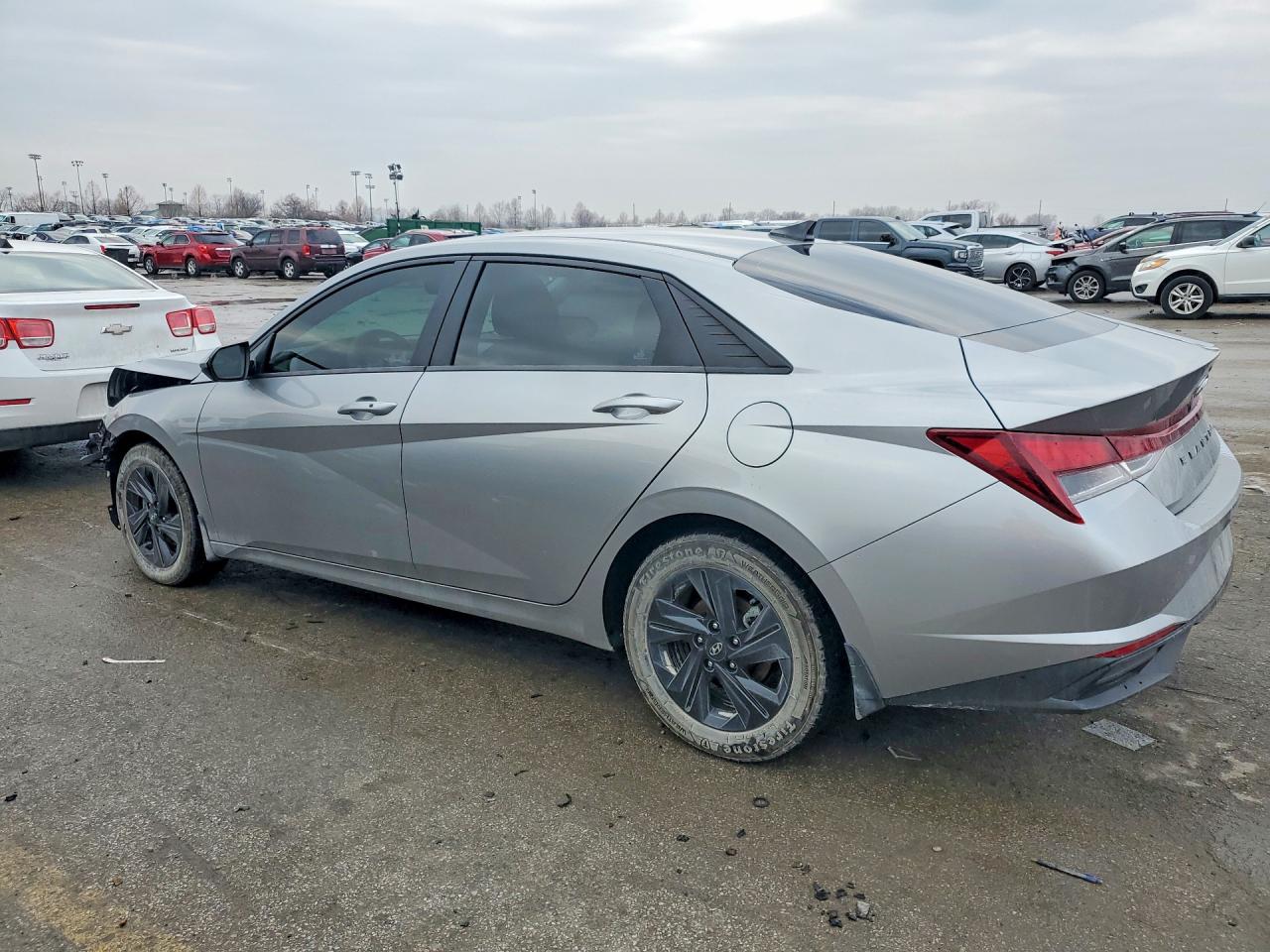 2023 HYUNDAI ELANTRA SEL photo 2
