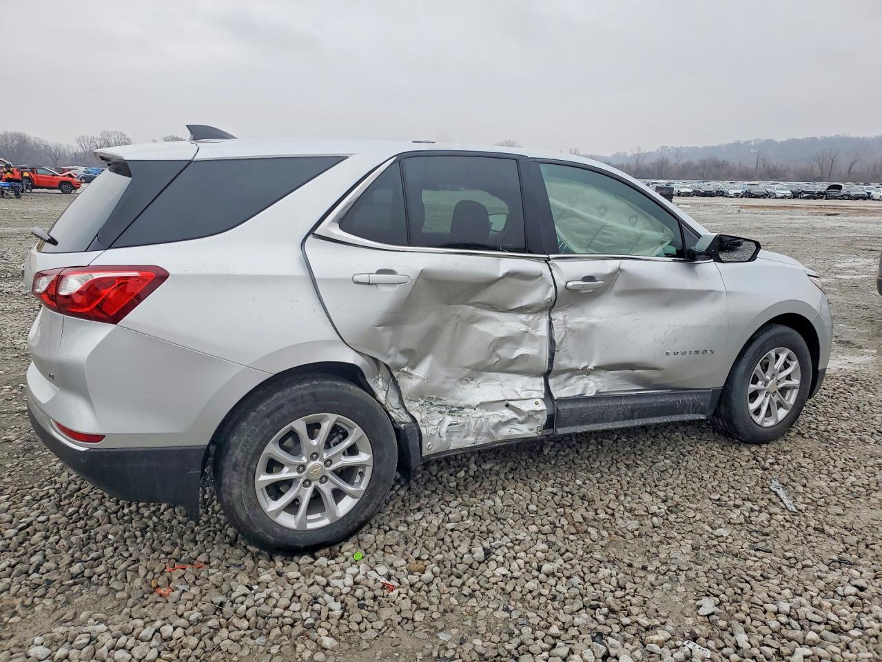 2020 CHEVROLET EQUINOX LT photo 5