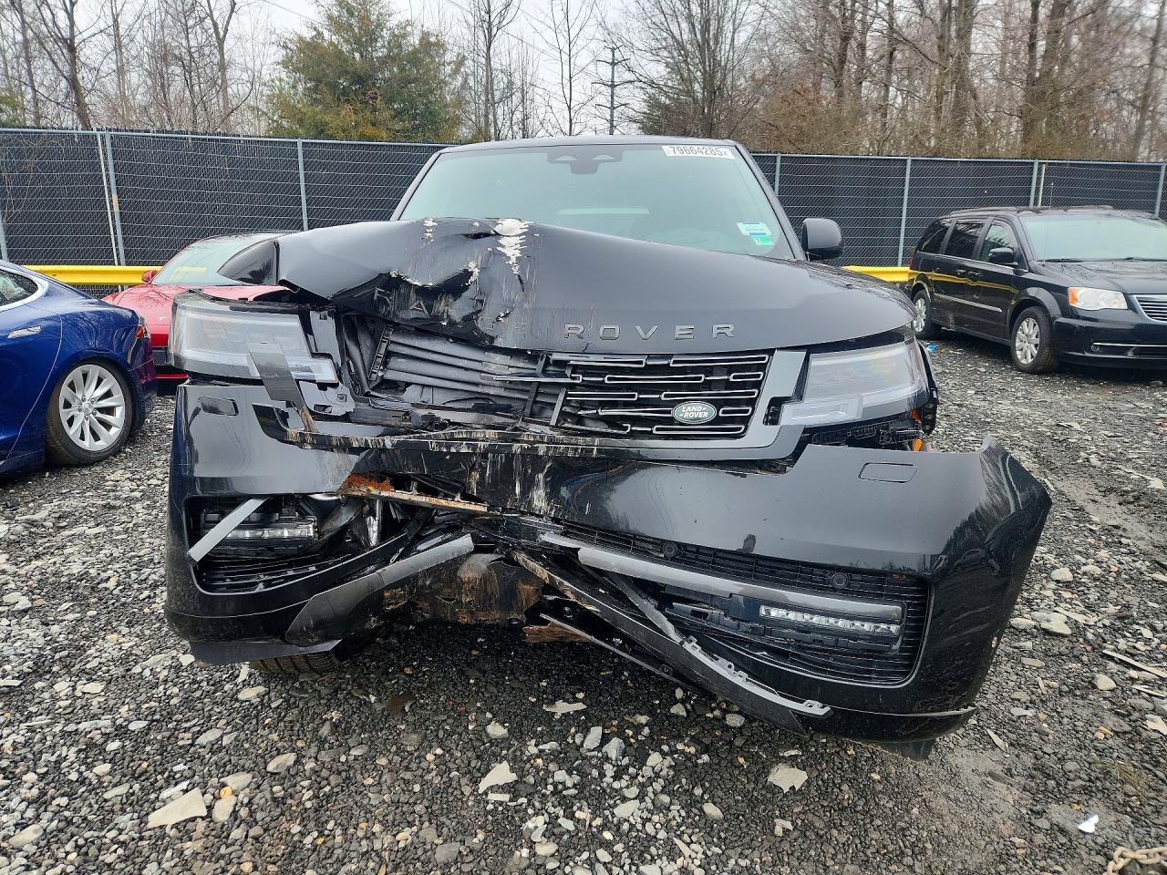 2025 LAND ROVER RANGE ROVER SE photo 9