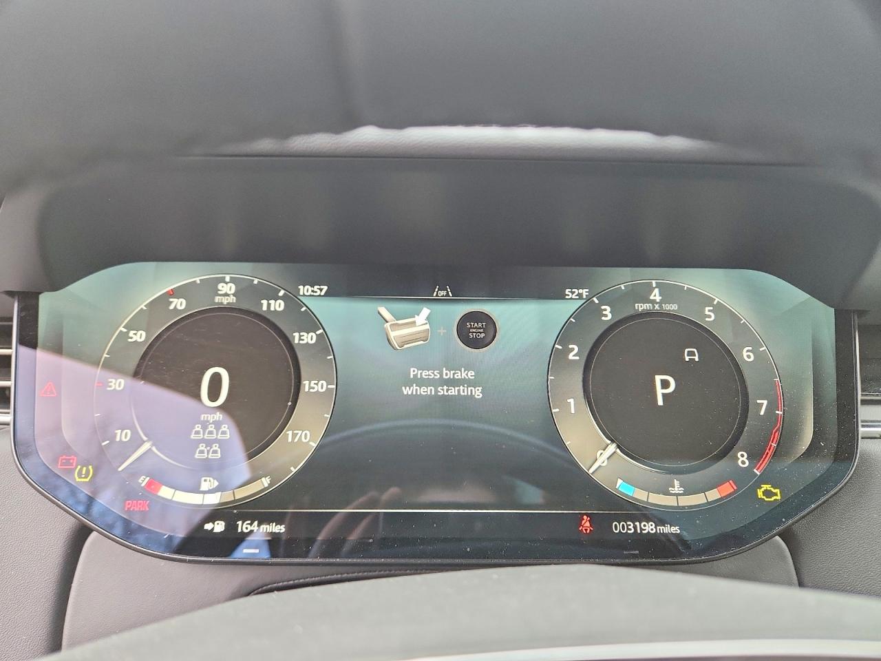 2025 LAND ROVER RANGE ROVER SE photo 17