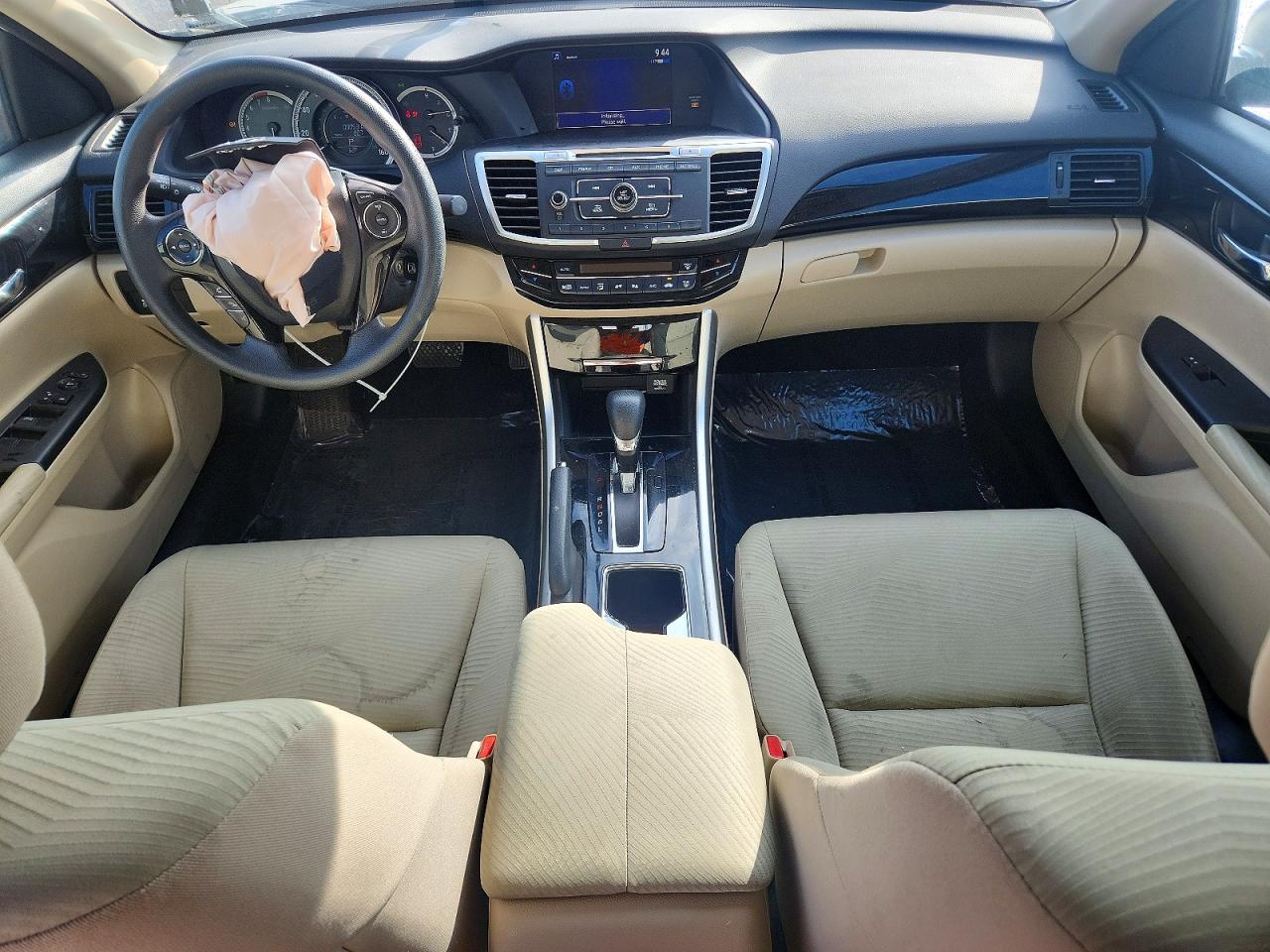 2017 HONDA ACCORD LX photo 8