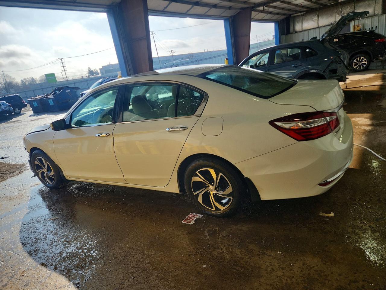 2017 HONDA ACCORD LX photo 2
