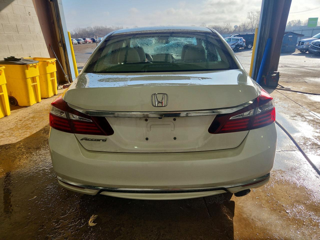 2017 HONDA ACCORD LX photo 6