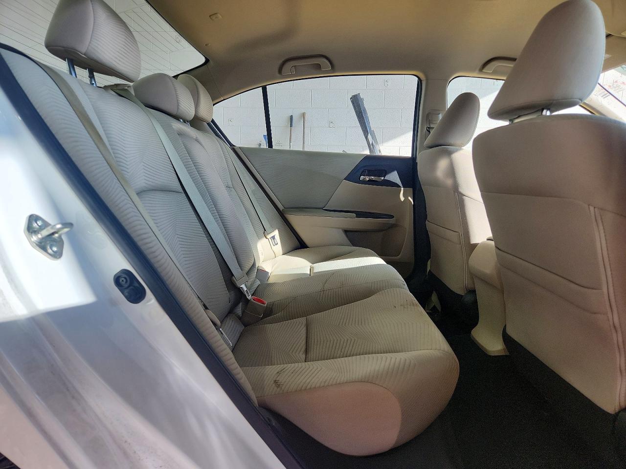 2017 HONDA ACCORD LX photo 10