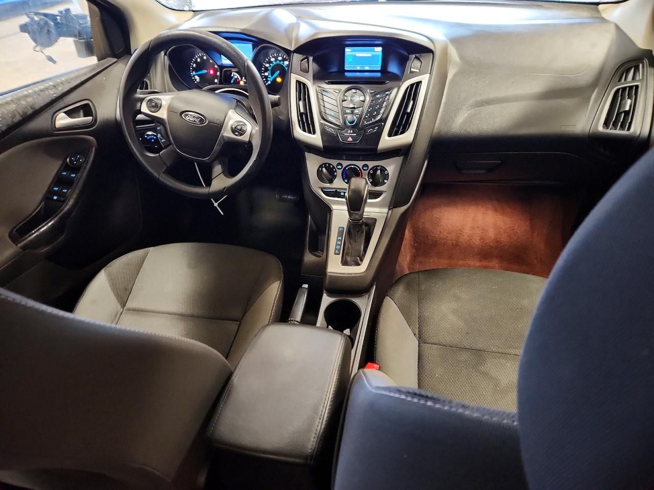 2014 FORD FOCUS photo 8