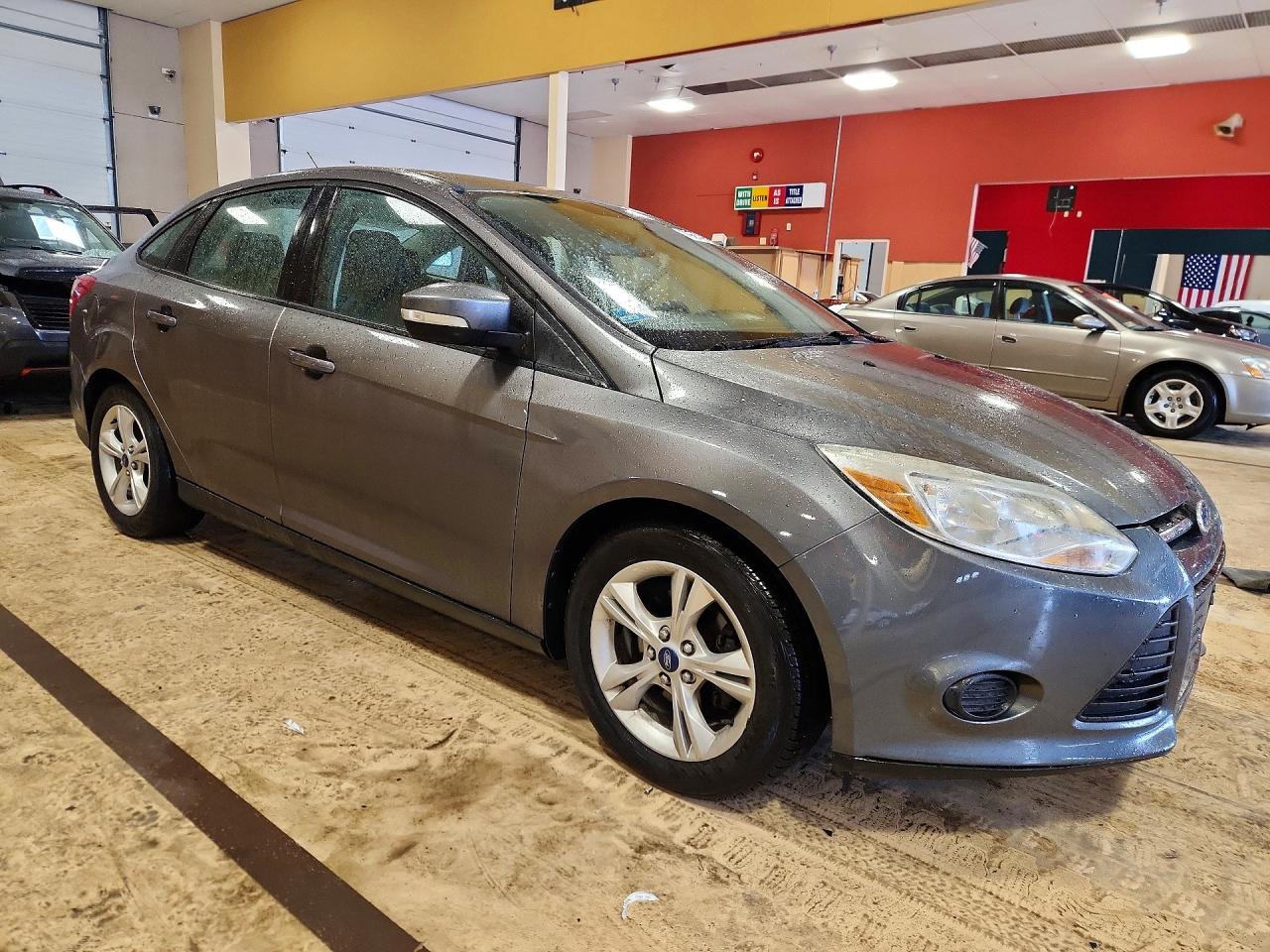 2014 FORD FOCUS photo 4