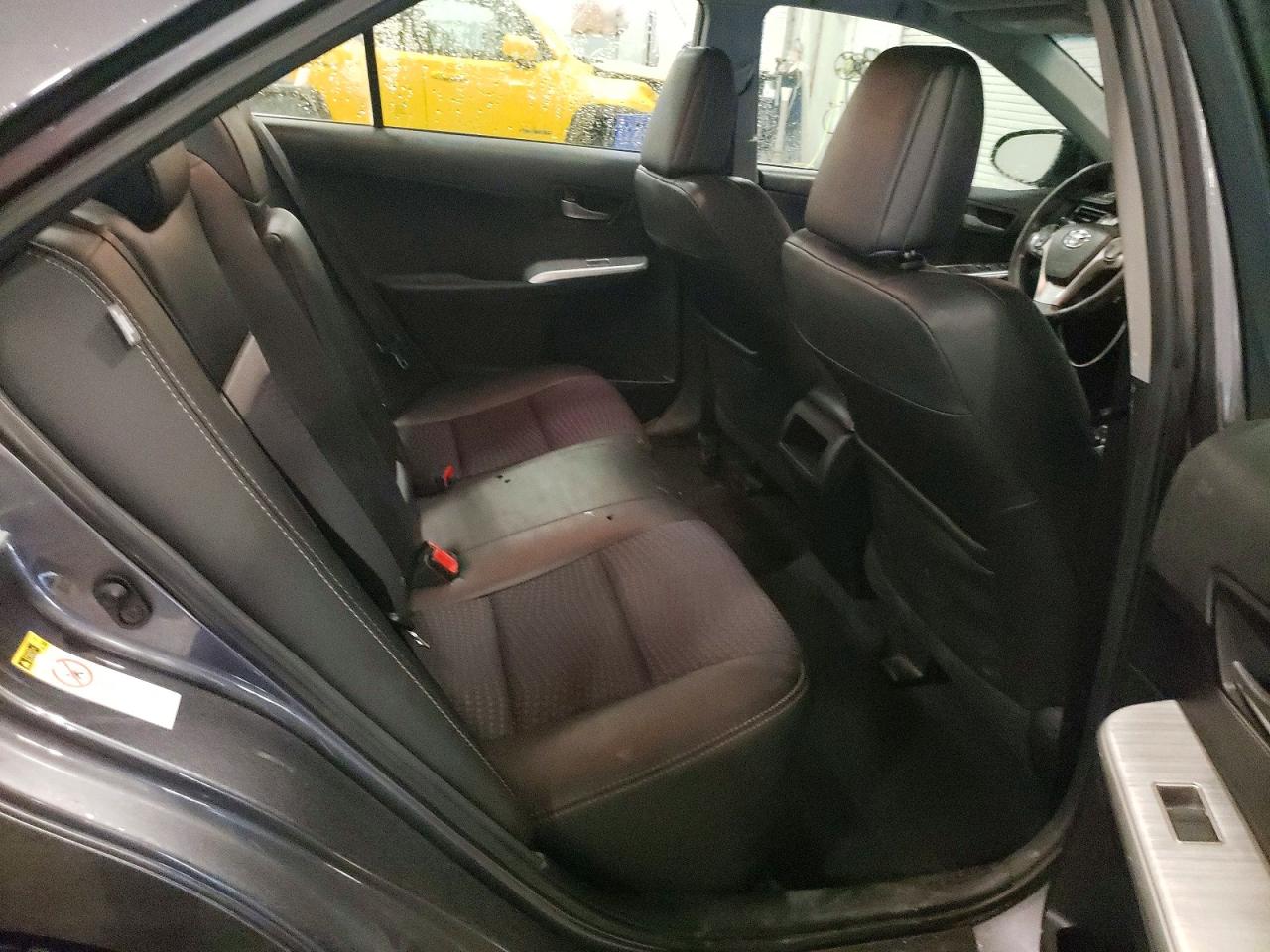 2012 TOYOTA CAMRY SE photo 19