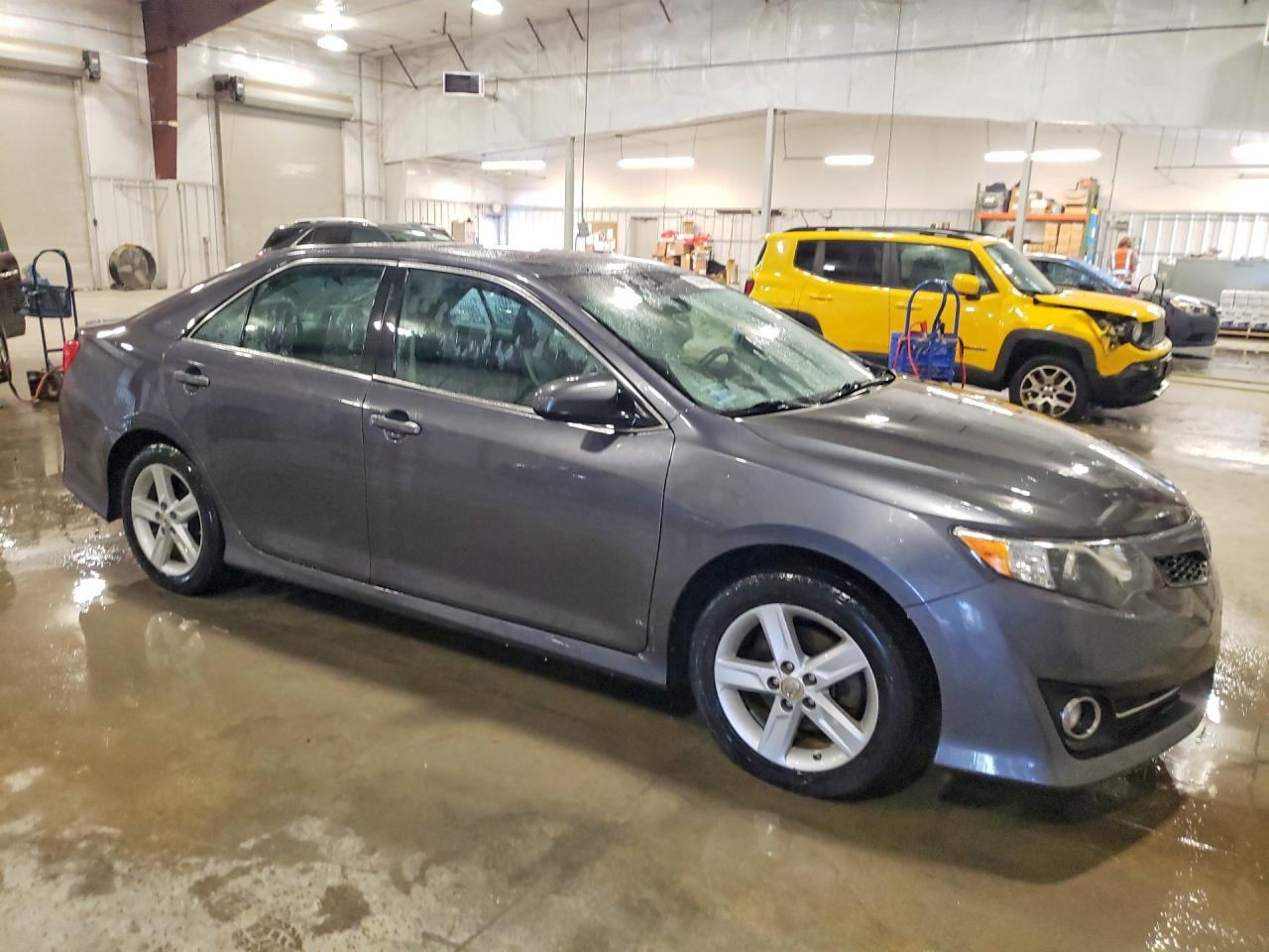 2012 TOYOTA CAMRY SE photo 7