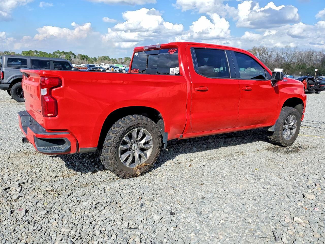 2021 CHEVROLET SILVERADO K1500 RST photo 5