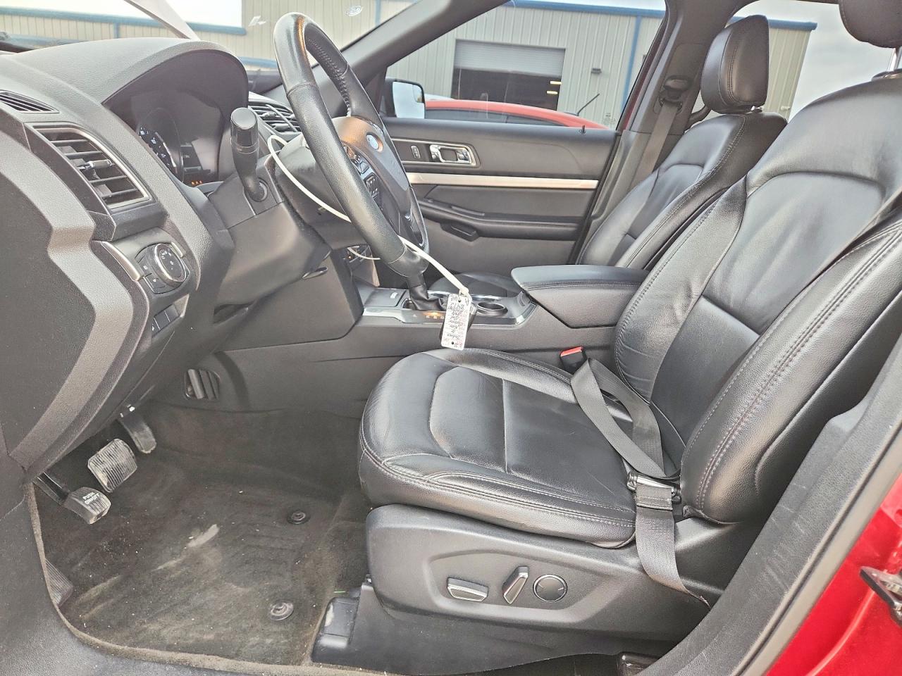 2018 FORD EXPLORER XLT photo 7