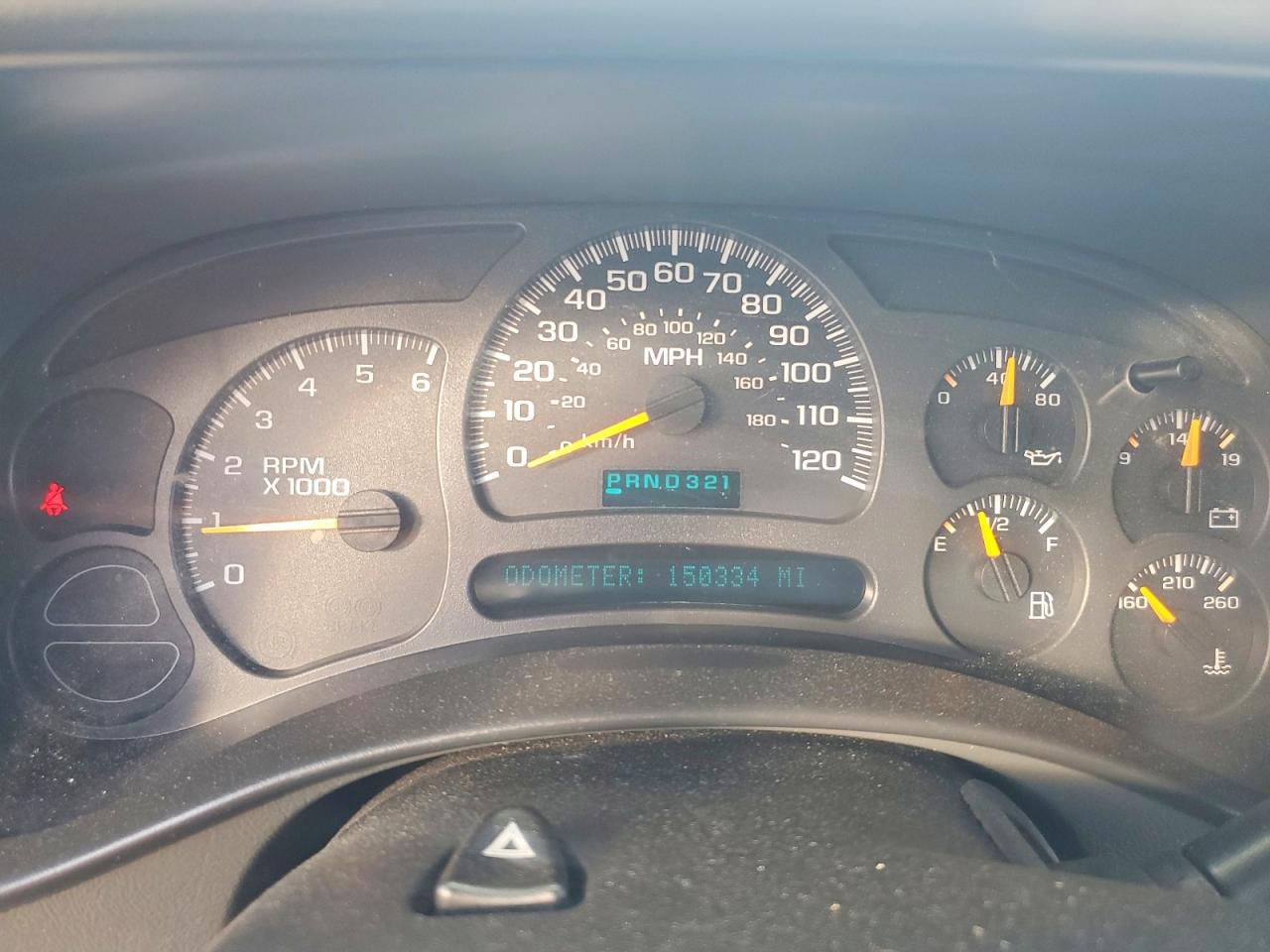 2004 GMC NEW SIERRA C1500 photo 9