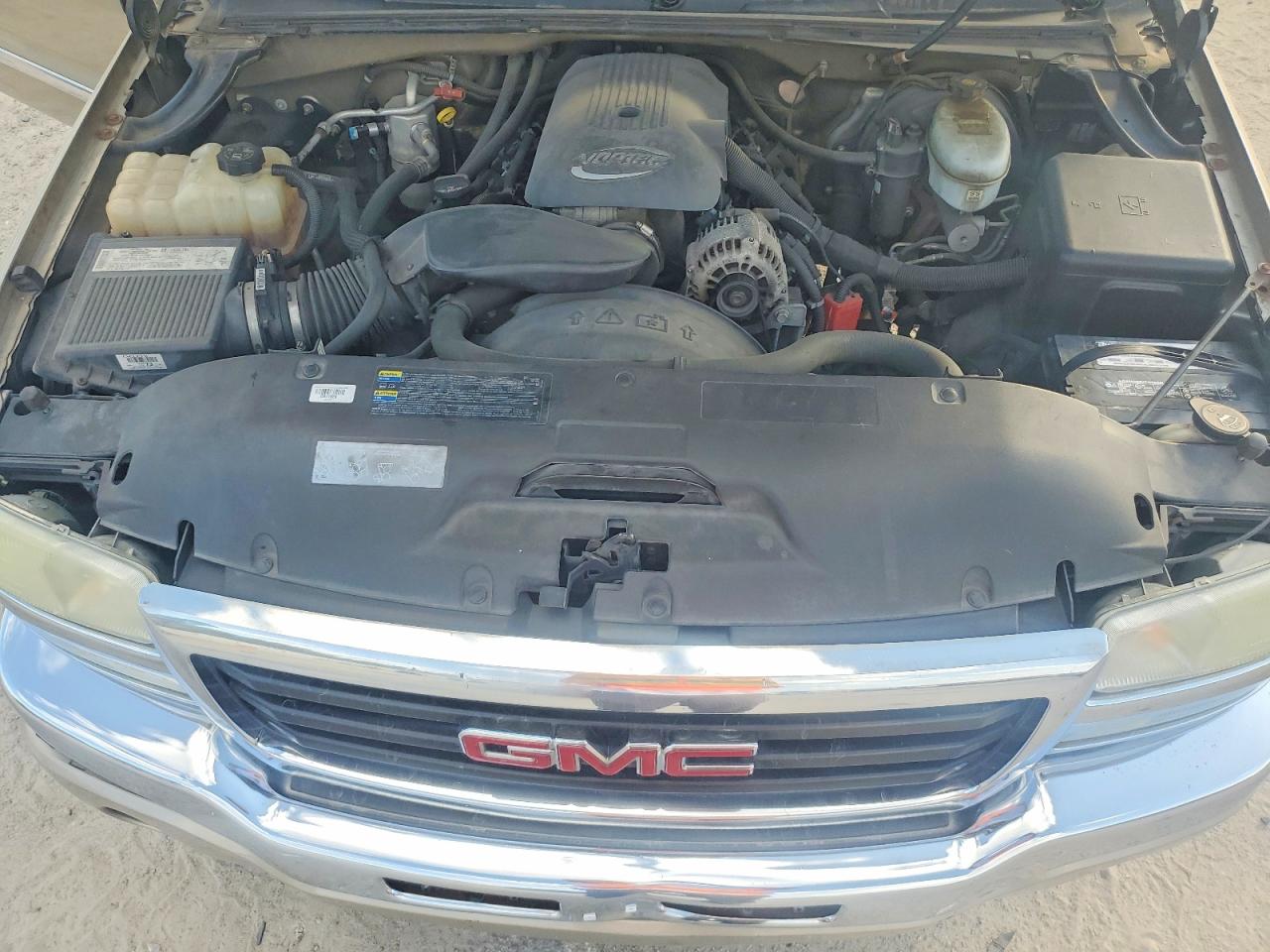 2004 GMC NEW SIERRA C1500 photo 11