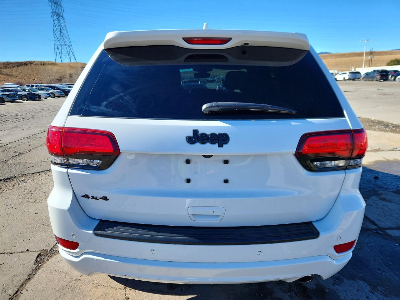2020 JEEP GRAND CHEROKEE LAREDO photo 16