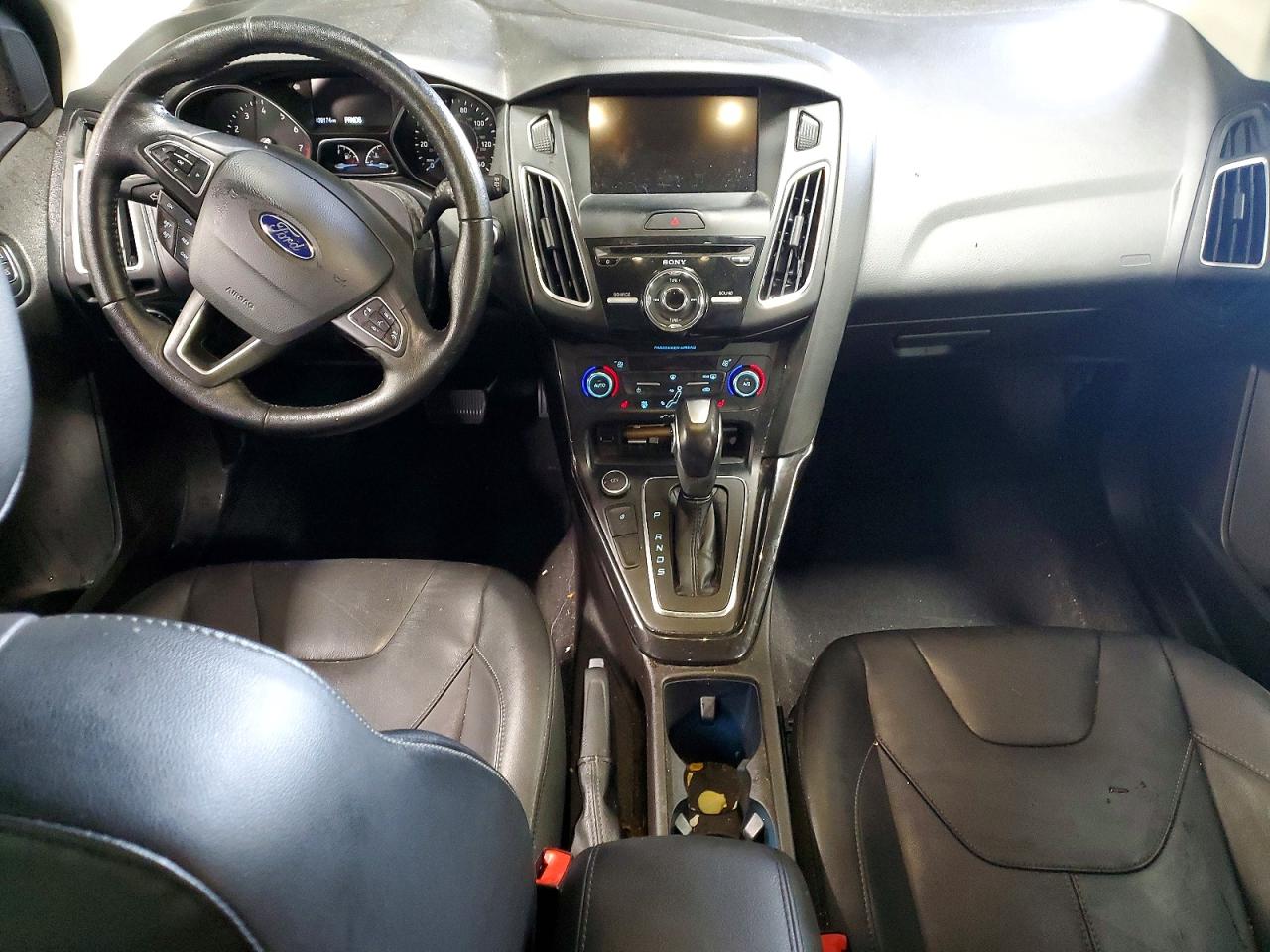 2017 FORD FOCUS TITANIUM photo 8