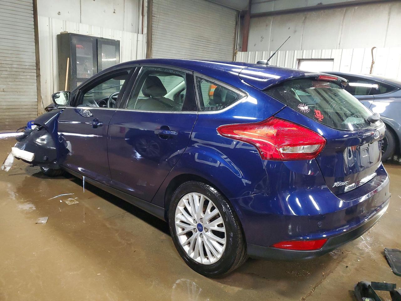 2017 FORD FOCUS TITANIUM photo 2
