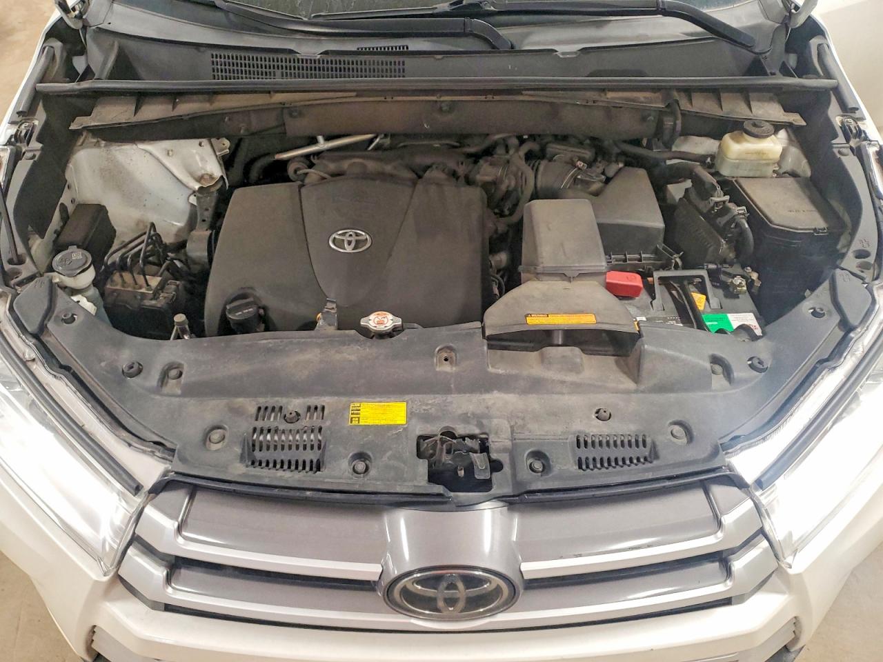 2019 TOYOTA HIGHLANDER XLE photo 23