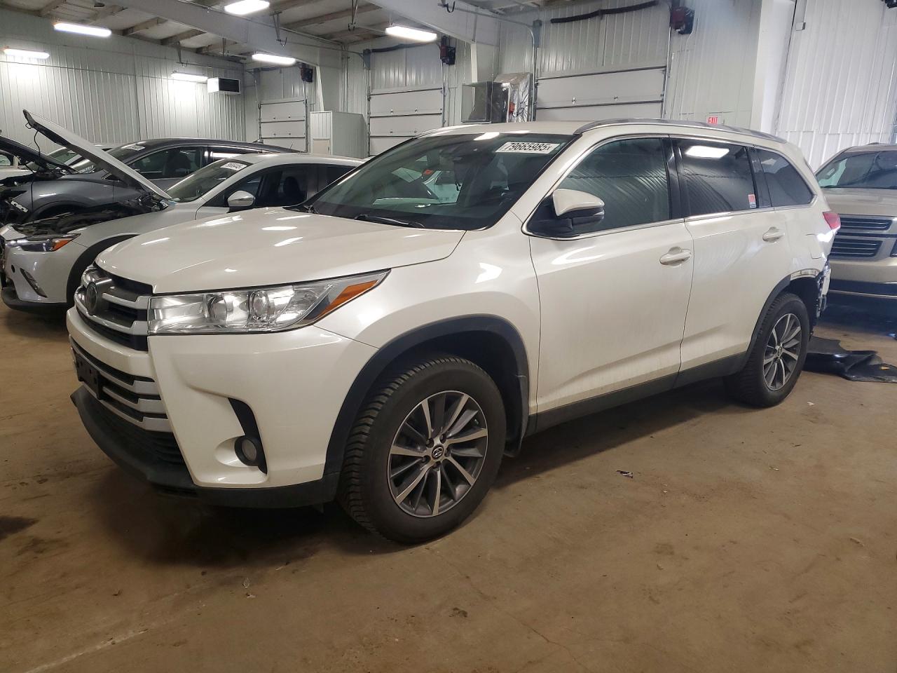 2019 TOYOTA HIGHLANDER