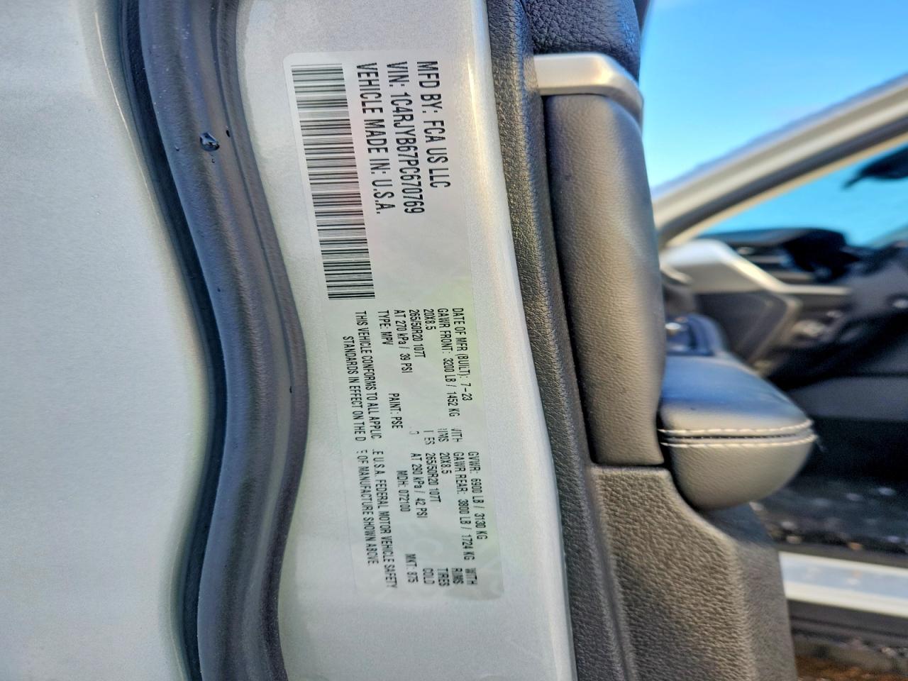 2023 JEEP GRAND CHEROKEE LIMITED 4XE photo 45