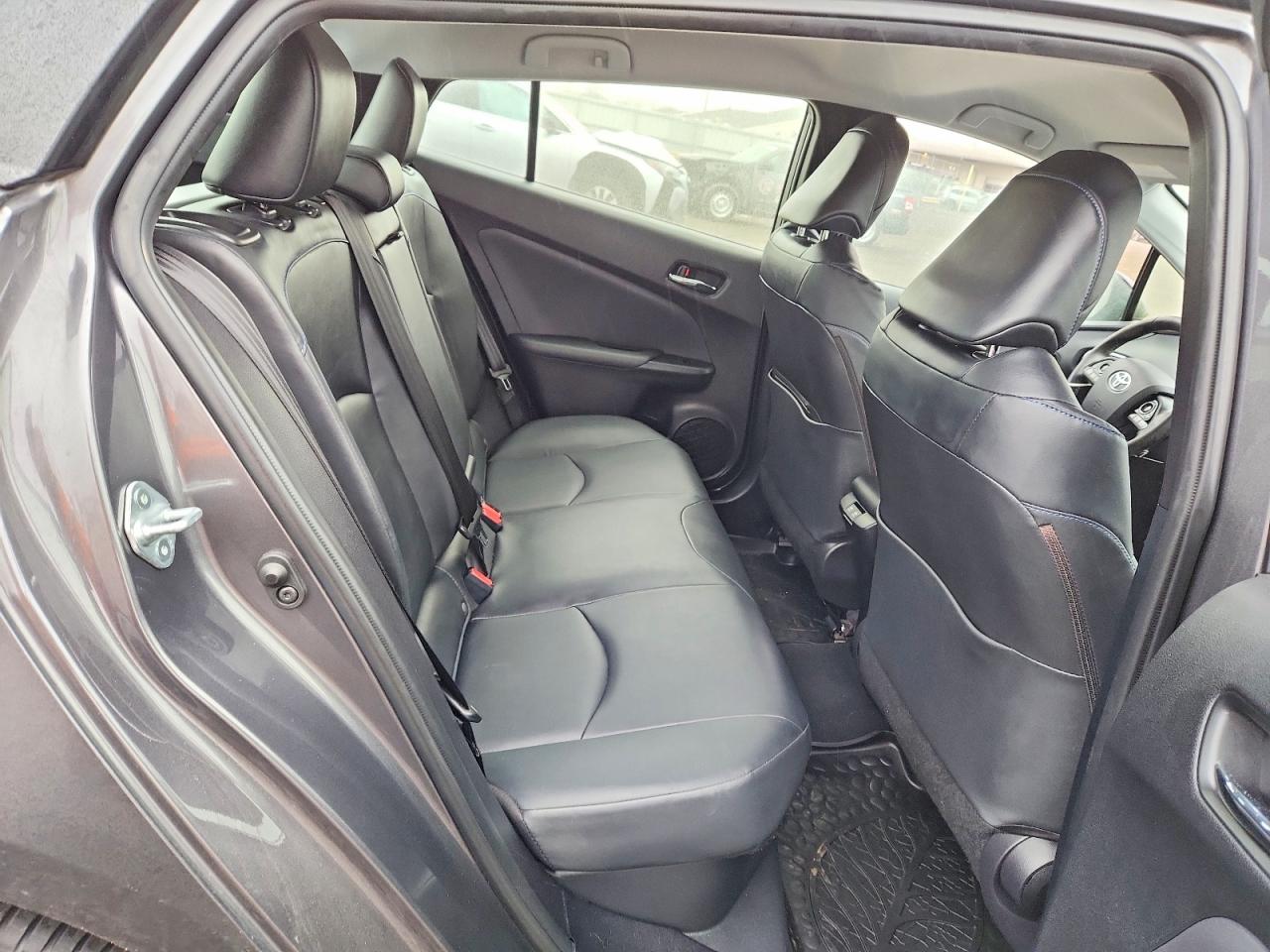 2019 TOYOTA PRIUS LIMITED photo 10