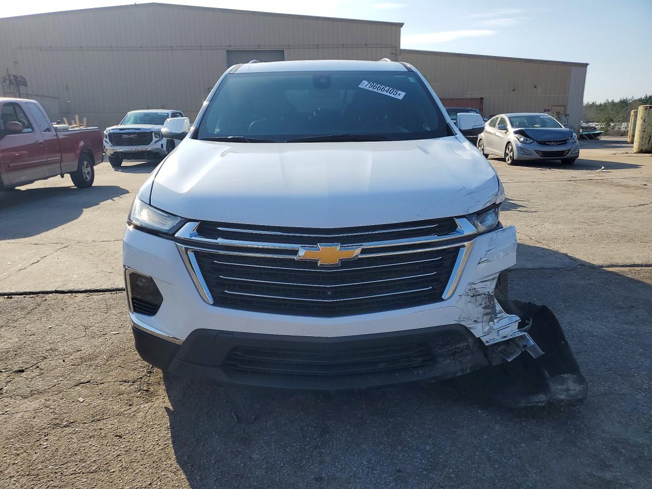 2023 CHEVROLET TRAVERSE LT photo 9