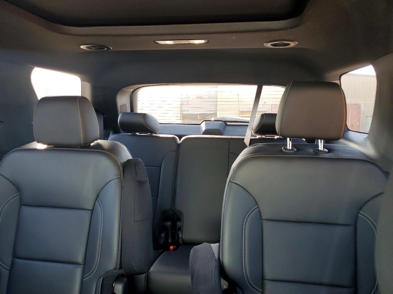 2023 CHEVROLET TRAVERSE LT photo 19