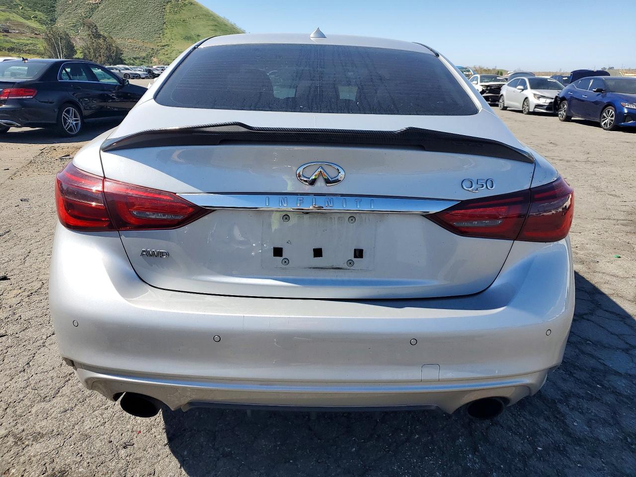2018 INFINITI Q50 3.0T LUXE photo 11