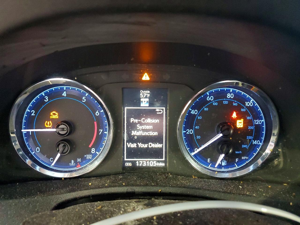 2017 TOYOTA COROLLA SE photo 9