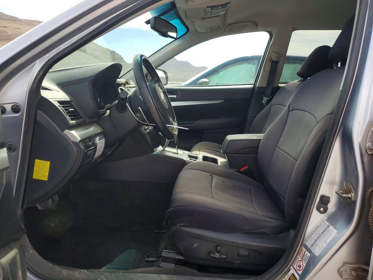 2012 SUBARU OUTBACK 2.5I PREMIUM photo 7