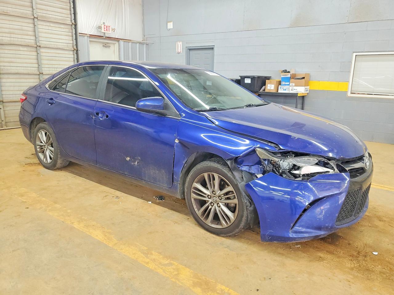 2016 TOYOTA CAMRY SE photo 7