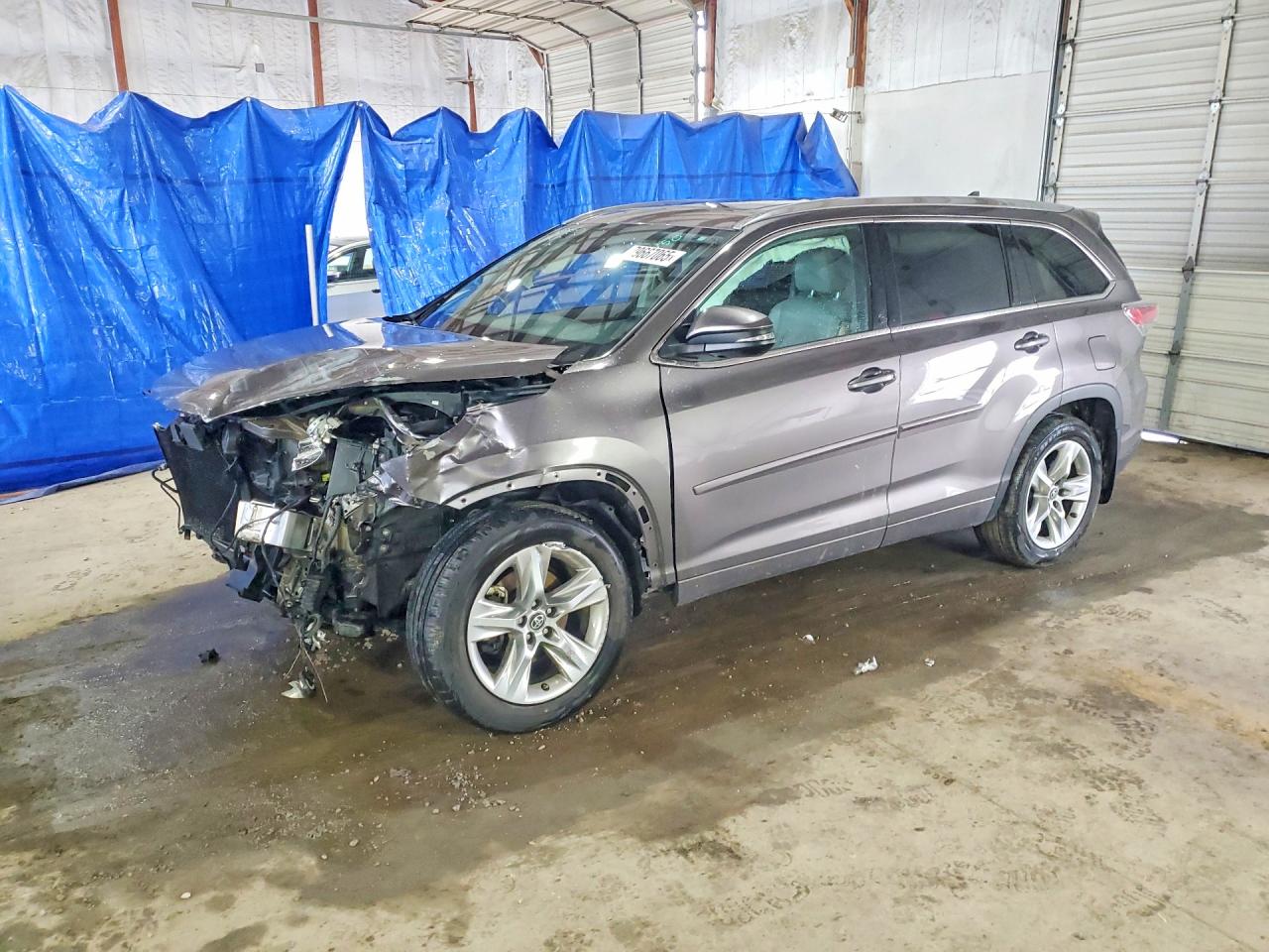 2016 TOYOTA HIGHLANDER