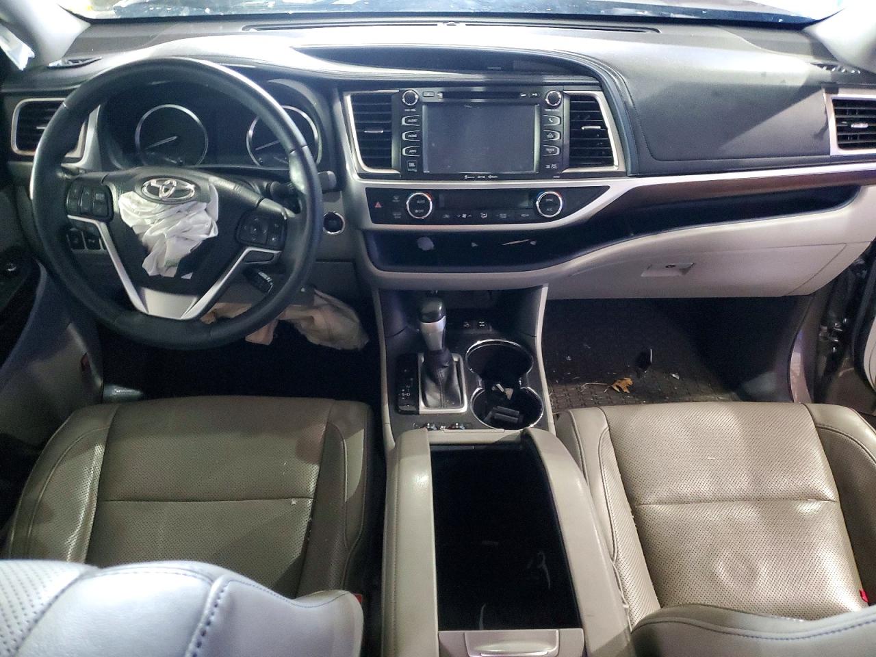 2016 TOYOTA HIGHLANDER LIMITED PLATINUM photo 22