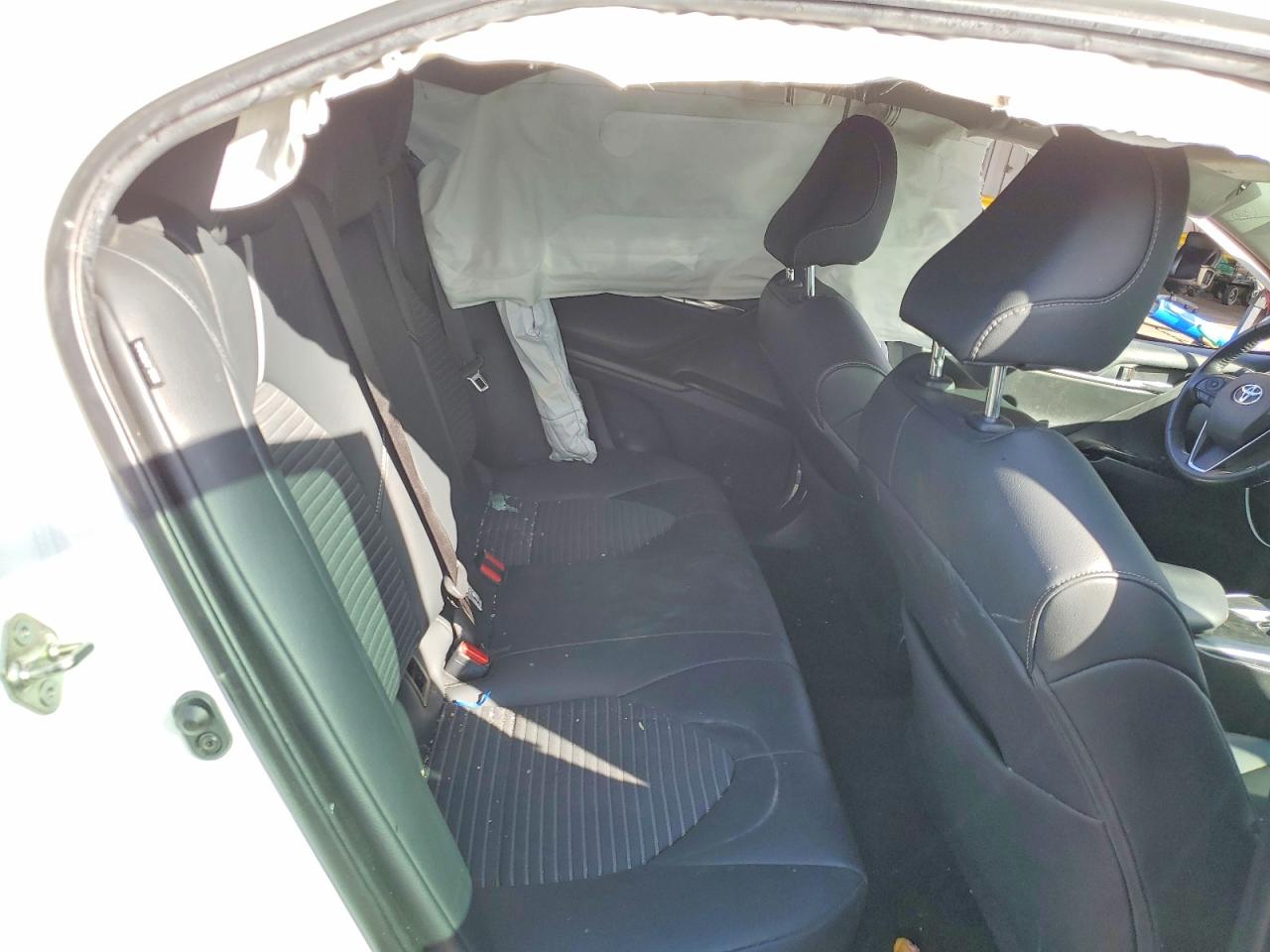 2019 TOYOTA CAMRY SE photo 23