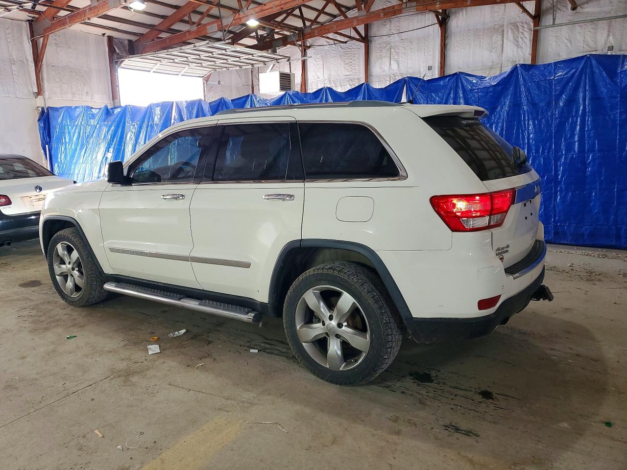 2012 JEEP GRAND CHEROKEE LIMITED photo 3