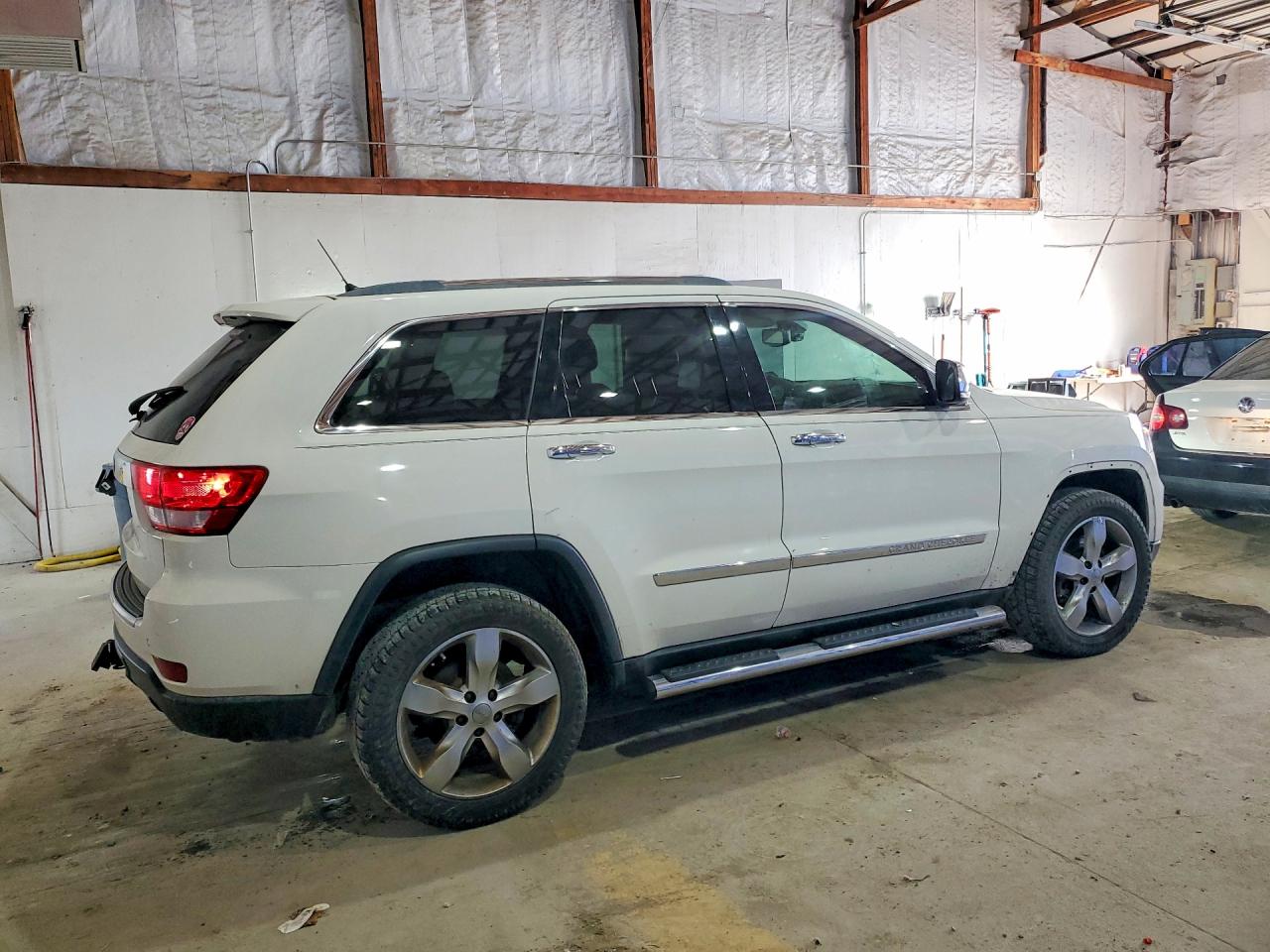 2012 JEEP GRAND CHEROKEE LIMITED photo 5