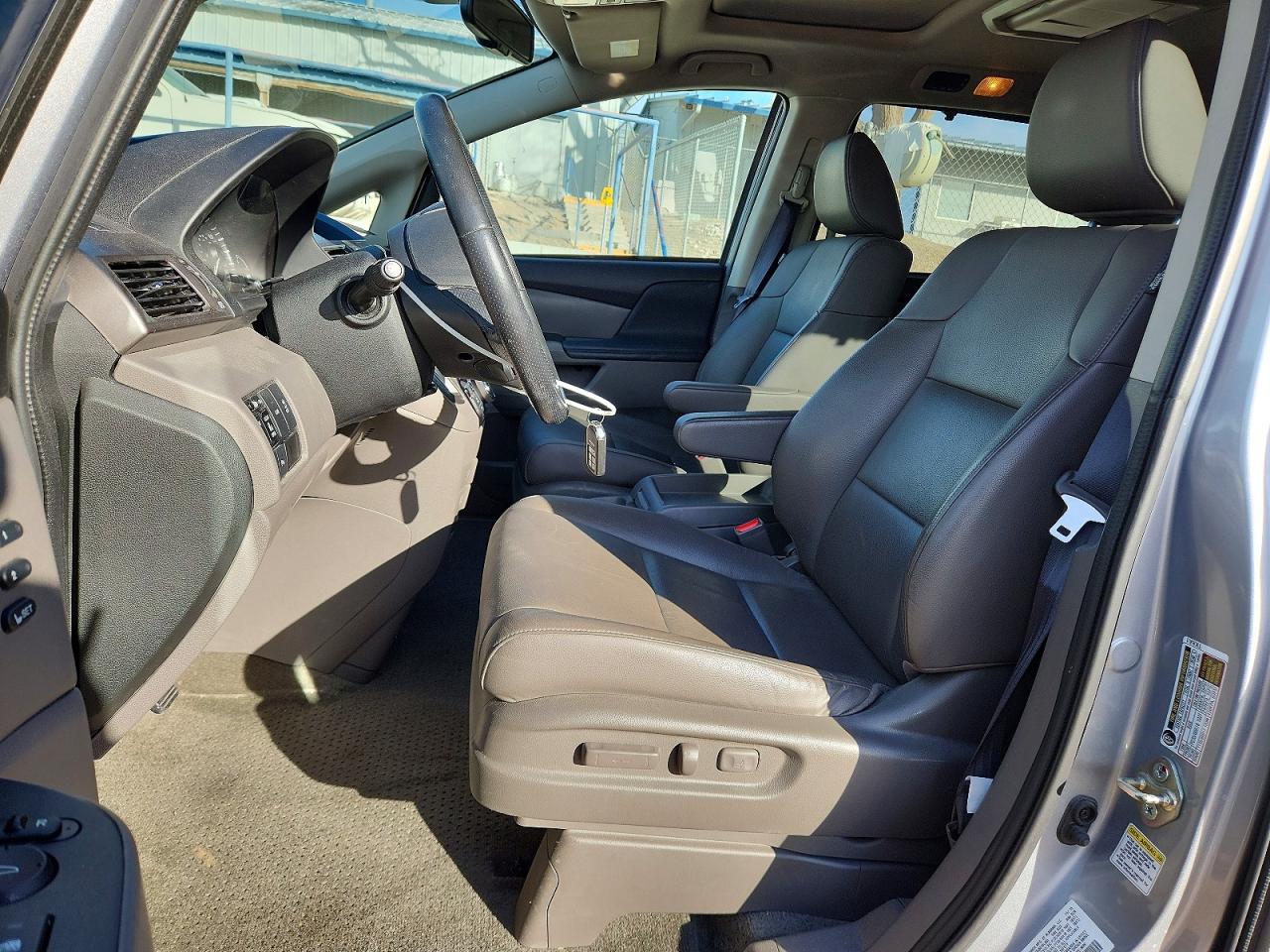 2016 HONDA ODYSSEY TOURING photo 7