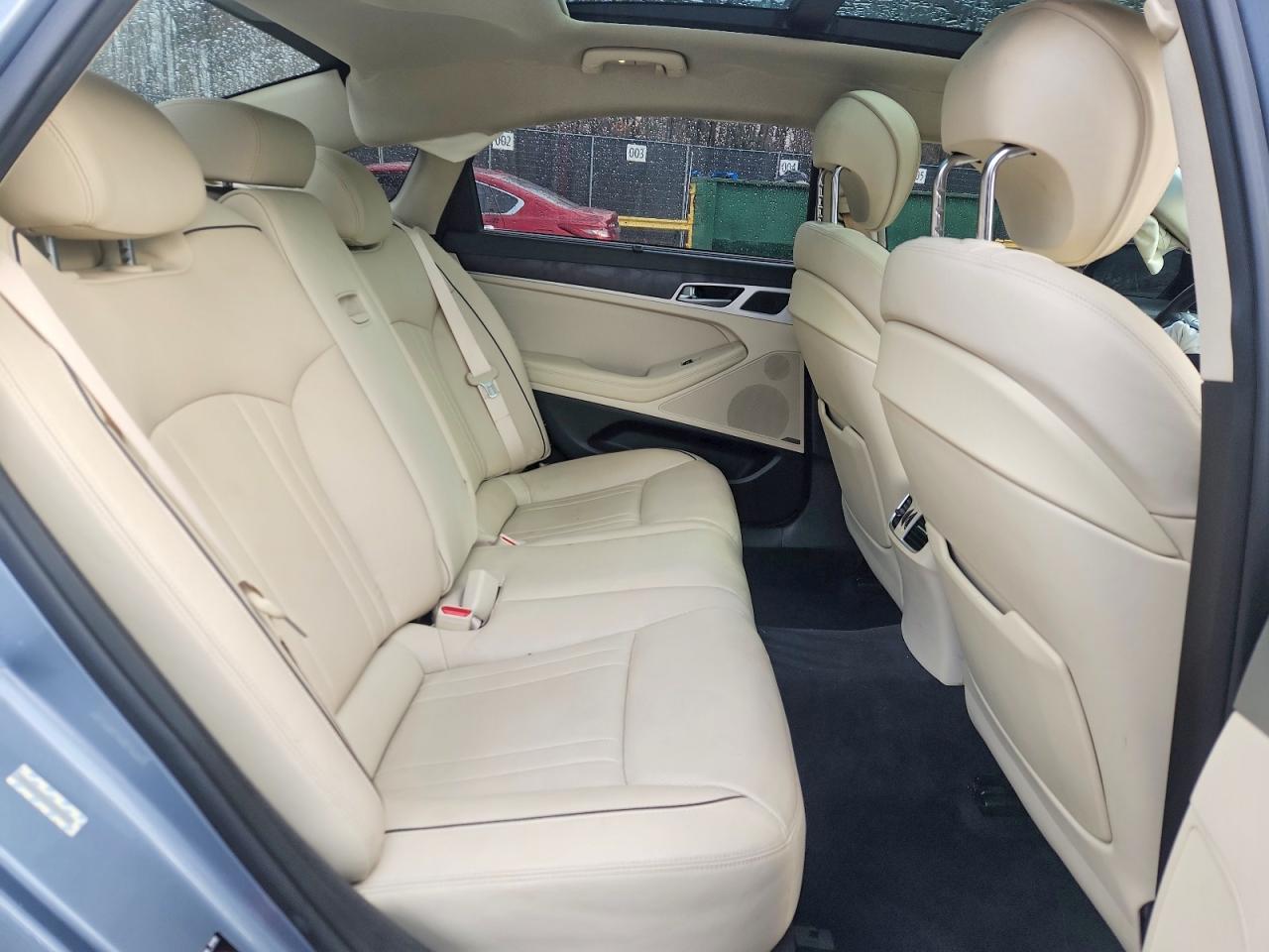 2015 HYUNDAI GENESIS 3.8L photo 10