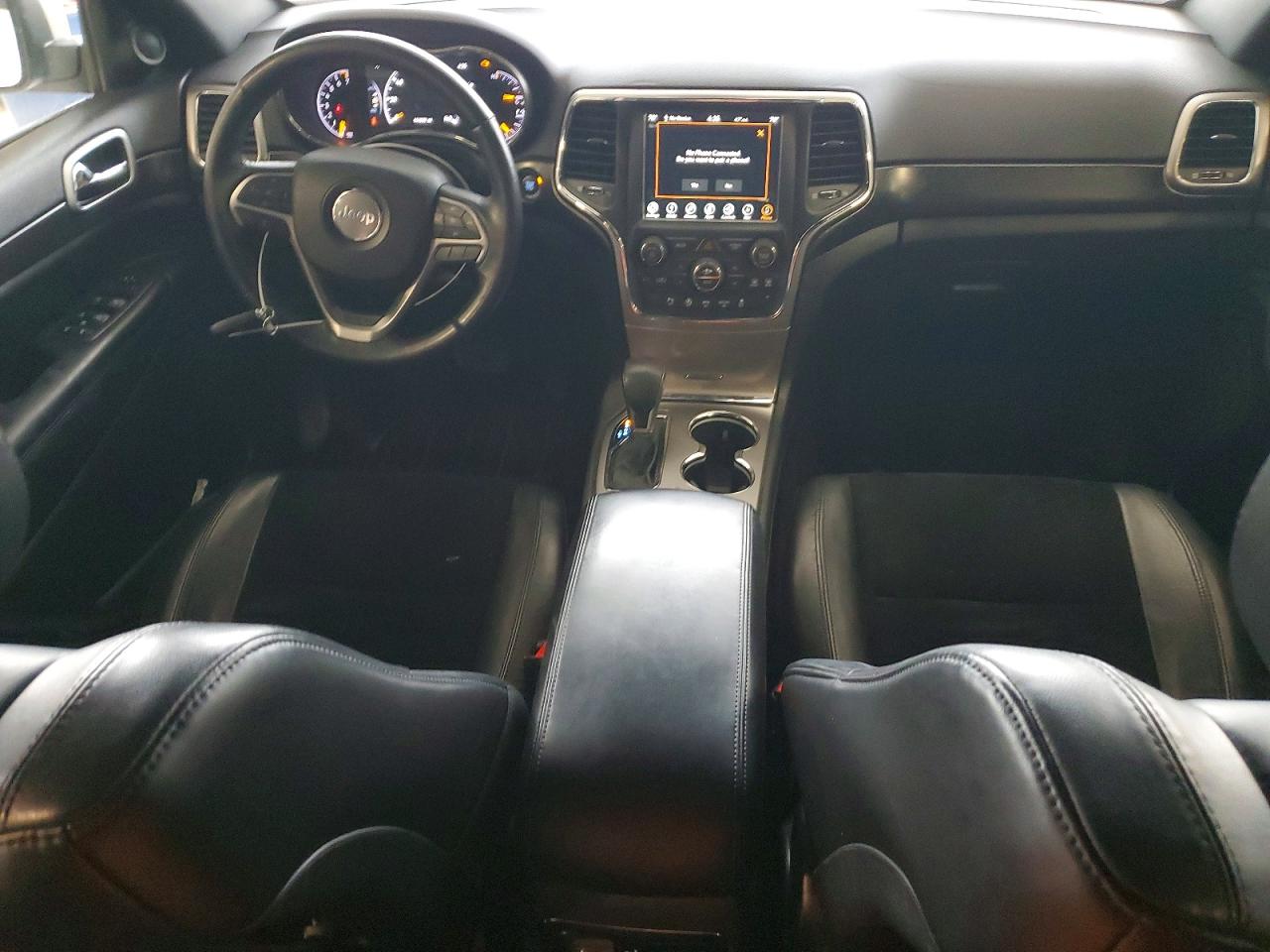 2018 JEEP GRAND CHEROKEE LAREDO photo 8