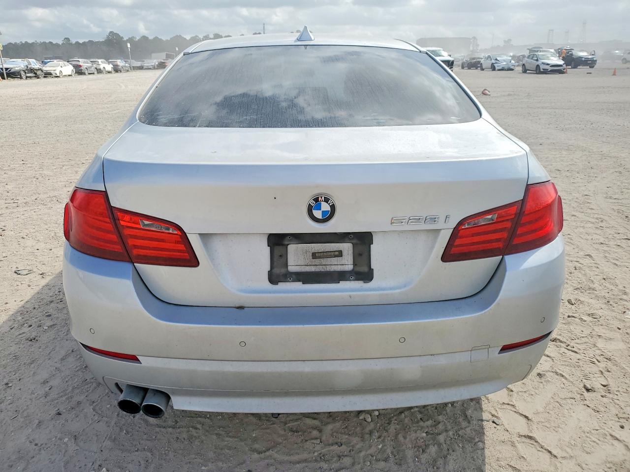2013 BMW 528 photo 16