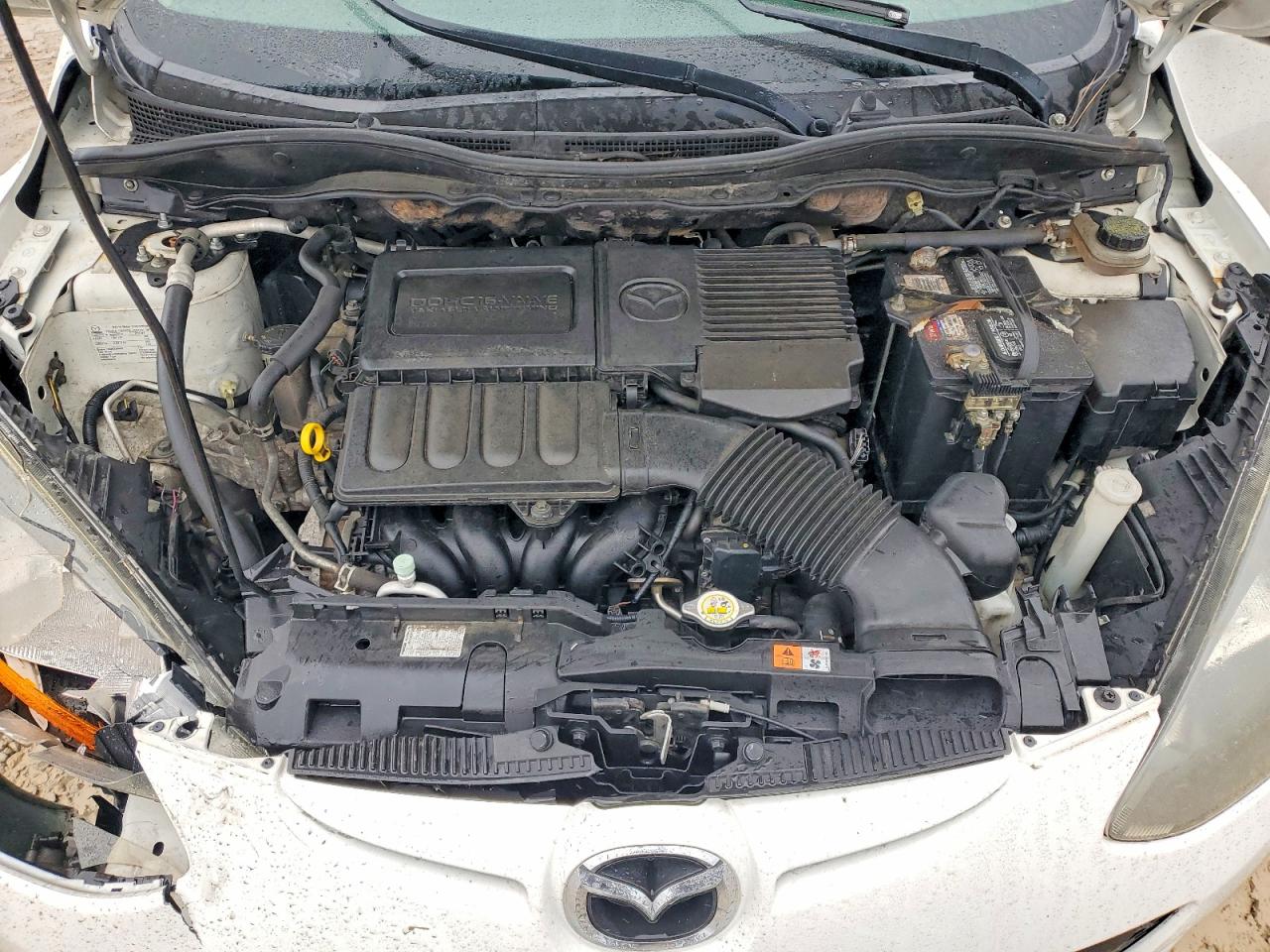 2012 MAZDA MAZDA2 photo 11