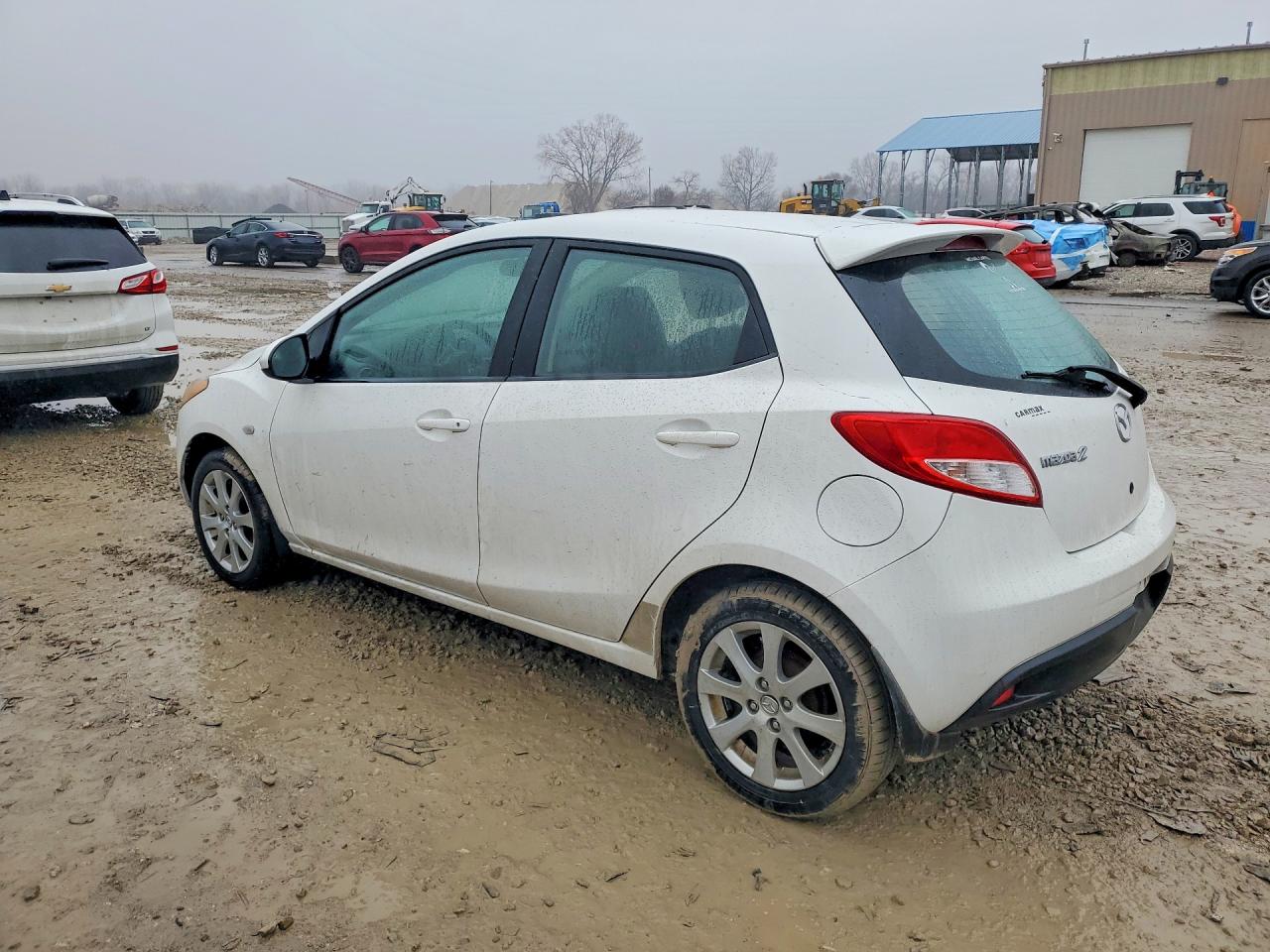 2012 MAZDA MAZDA2 photo 2